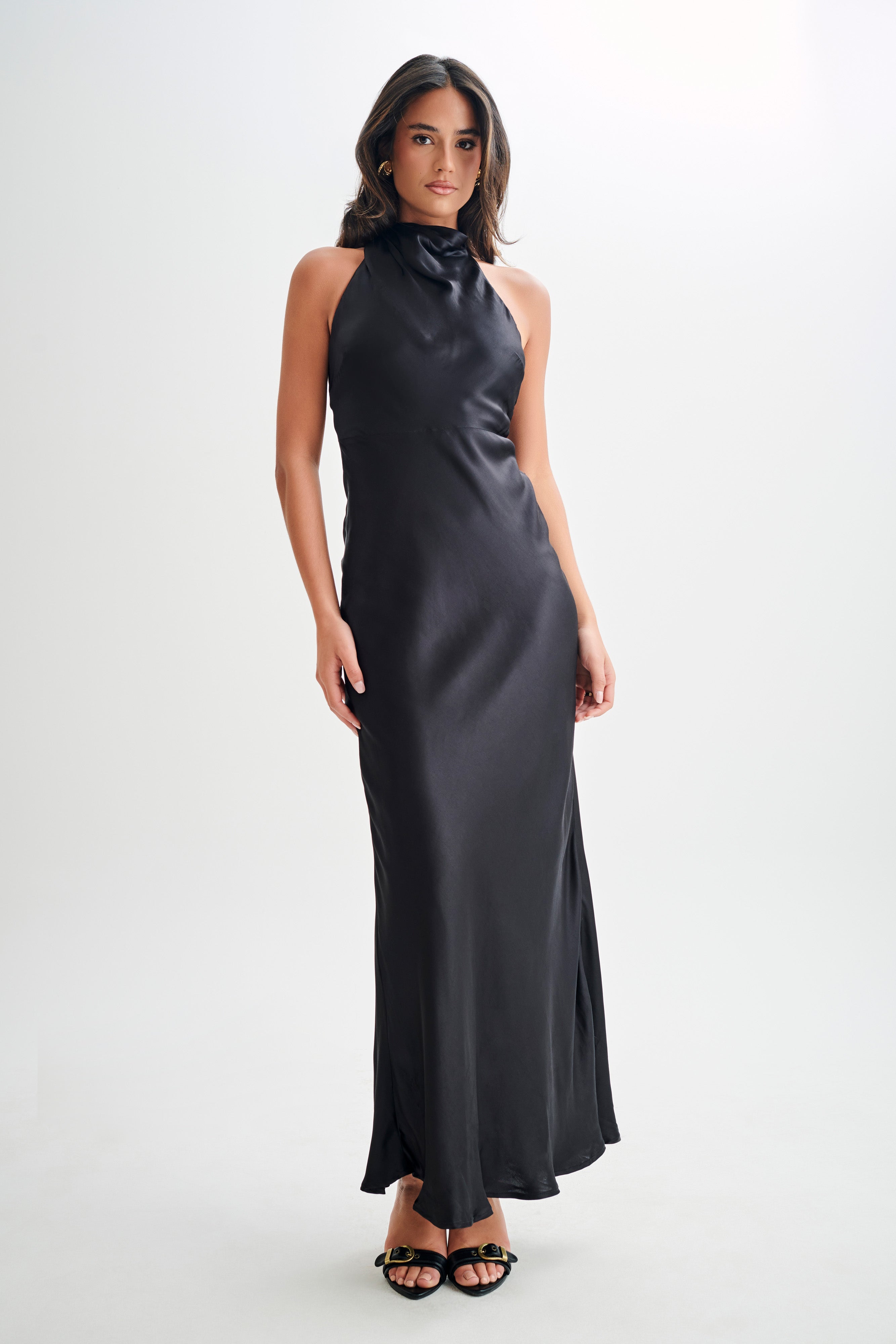 Levauro Esther Yanardöner Saten Cowl Maxi Elbise - Siyah