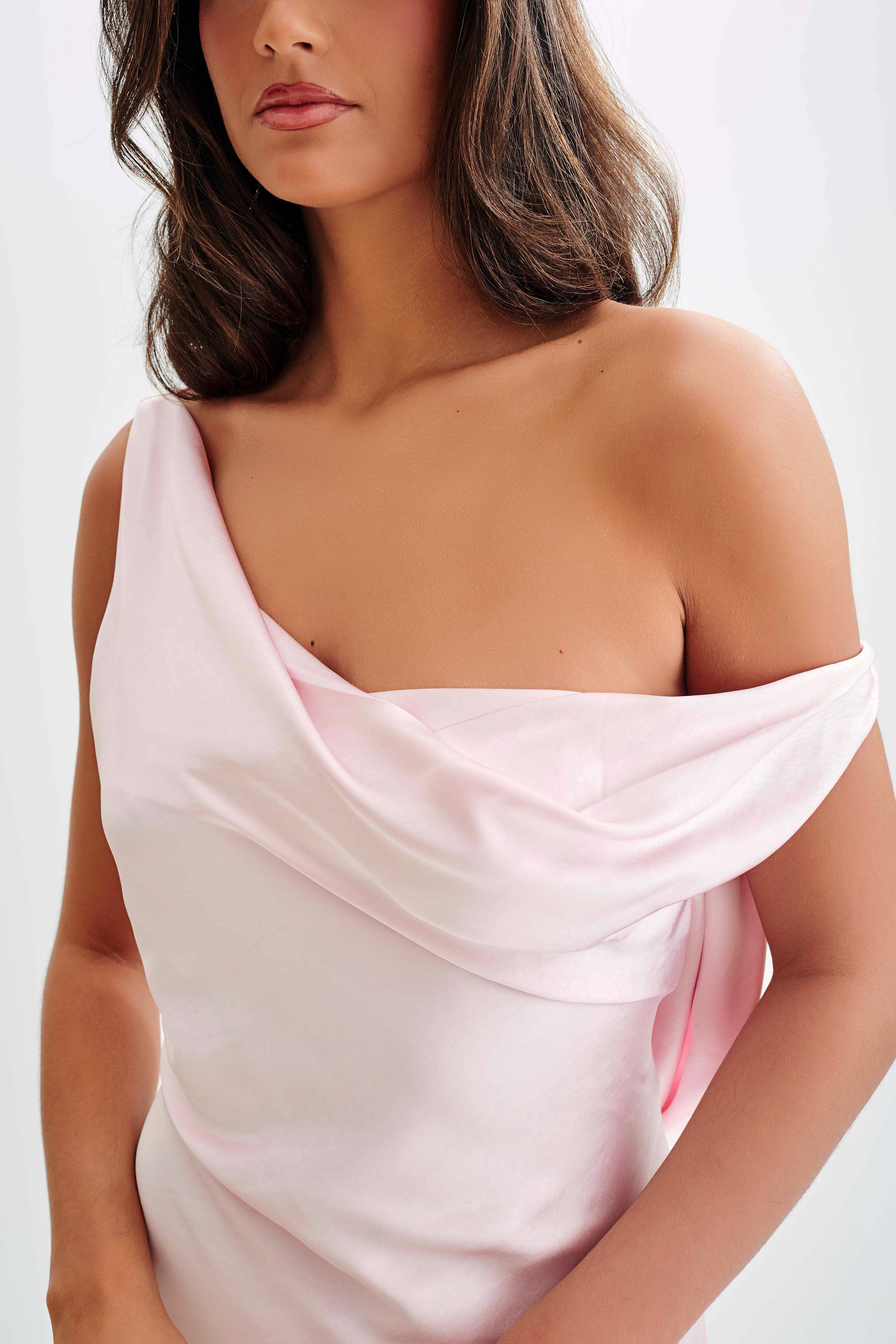Levauro  Asimetrik Kenarlı Yvette Slip Maxi Elbise - Soluk Pembe