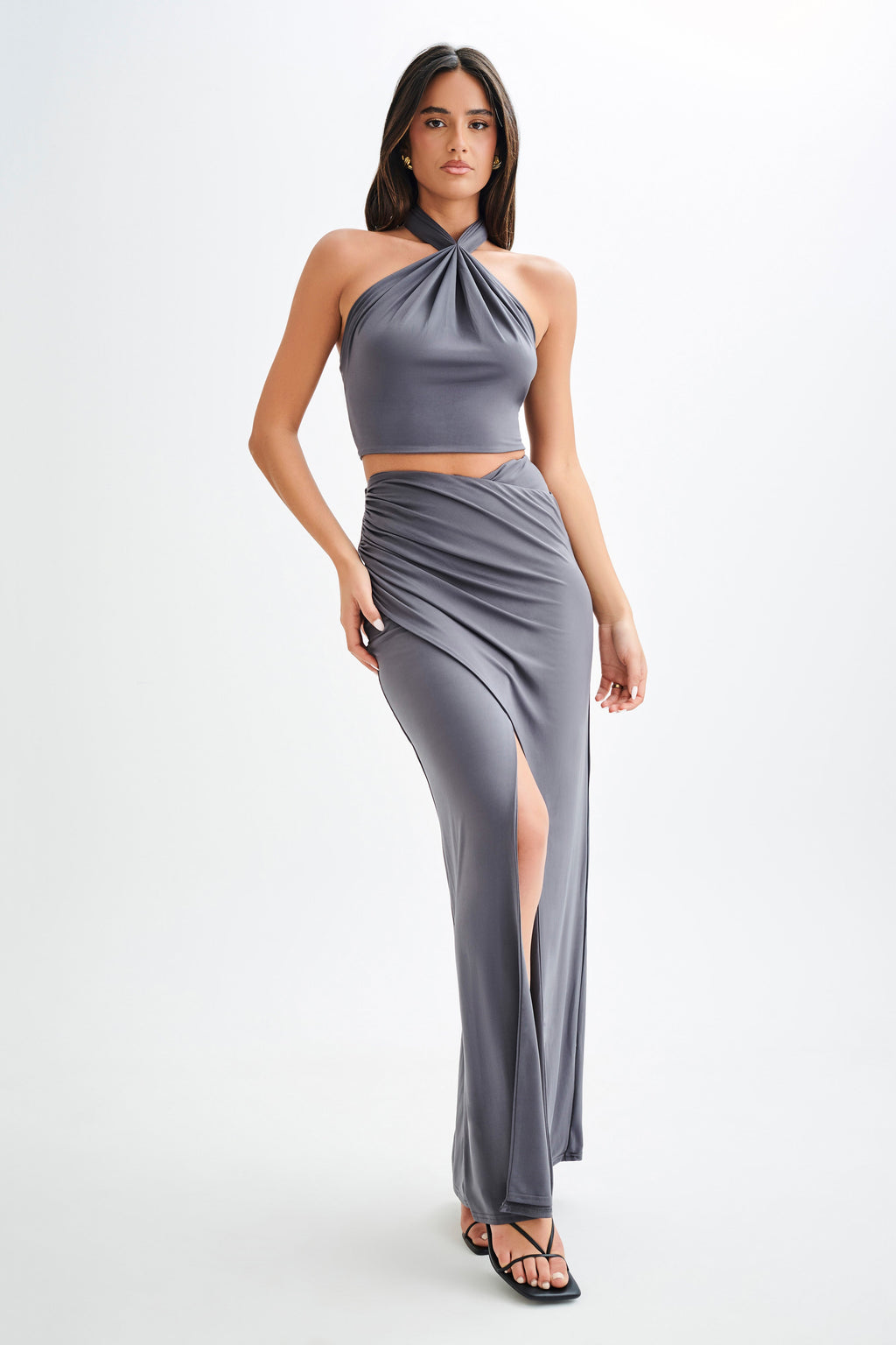 Levauro Bronwyn Slinky Boyundan Bağlamalı Crop Top - Kömür