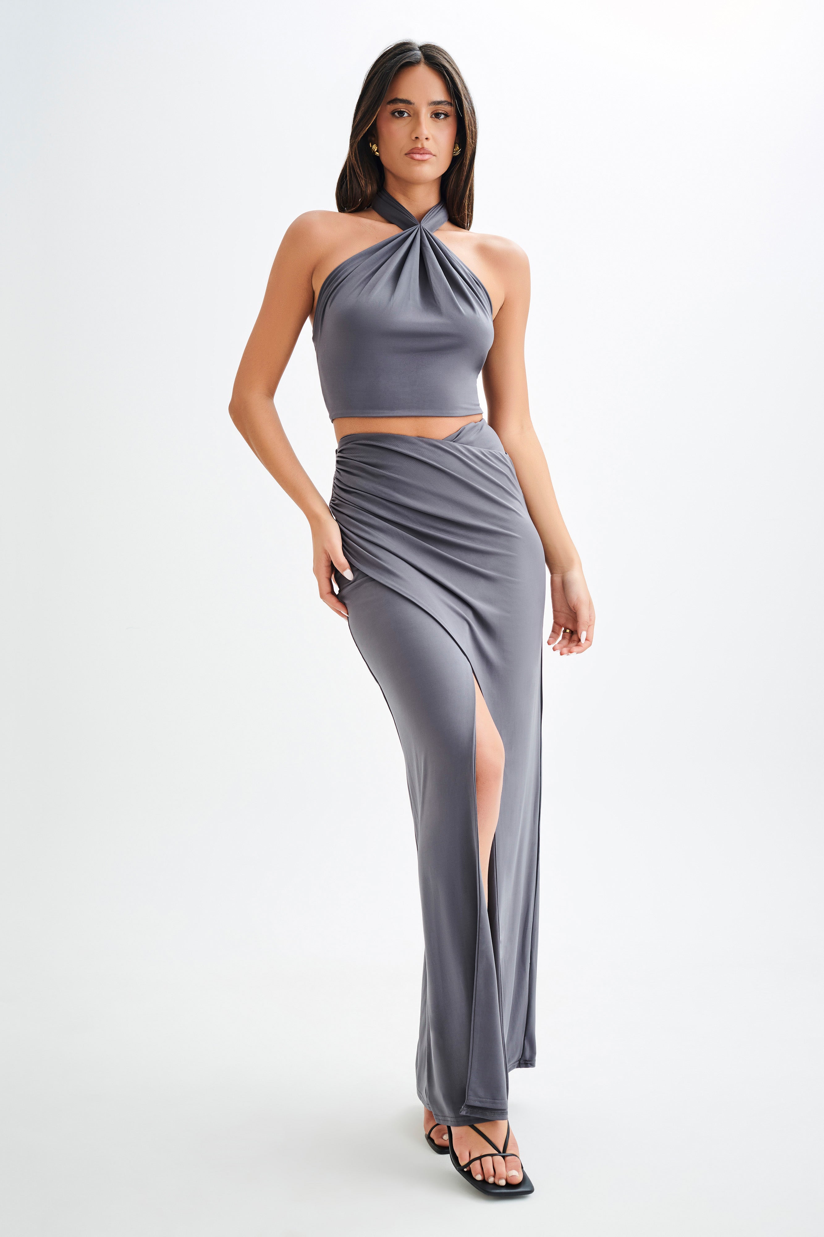 Levauro Bronwyn Slinky Boyundan Bağlamalı Crop Top - Kömür