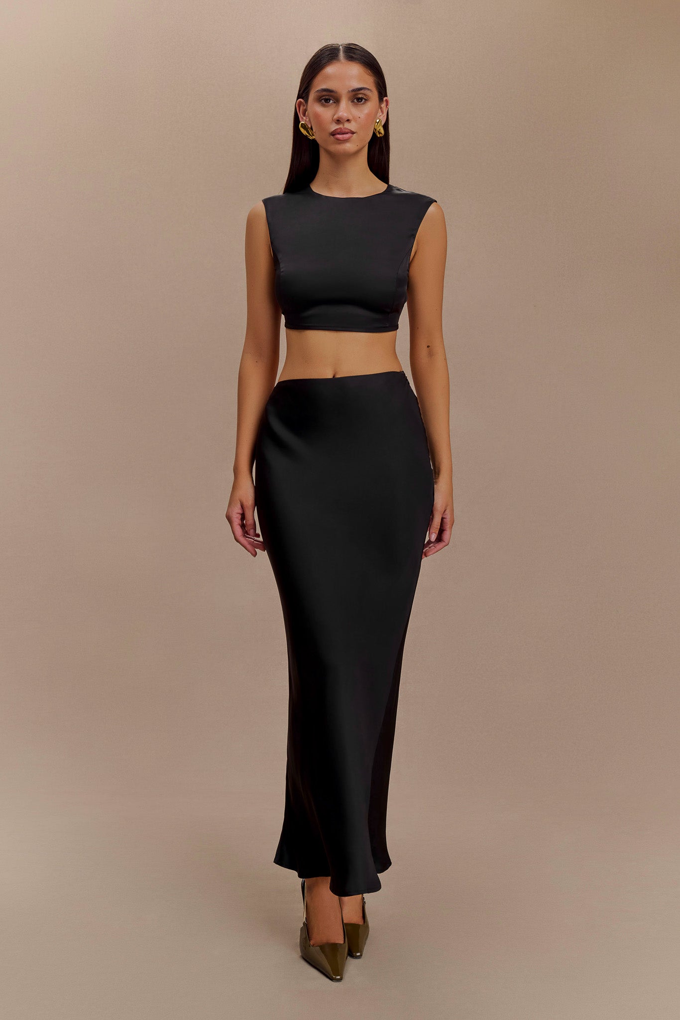 Levaru  Viviana Saten Kolsuz Crop Top - Siyah