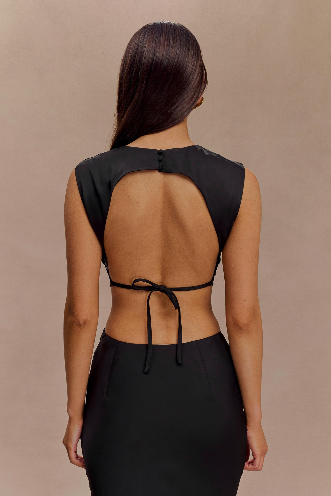 Levaru  Viviana Saten Kolsuz Crop Top - Siyah