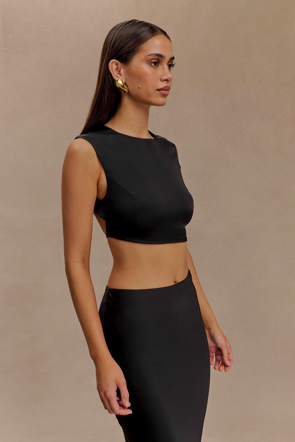 Levaru  Viviana Saten Kolsuz Crop Top - Siyah