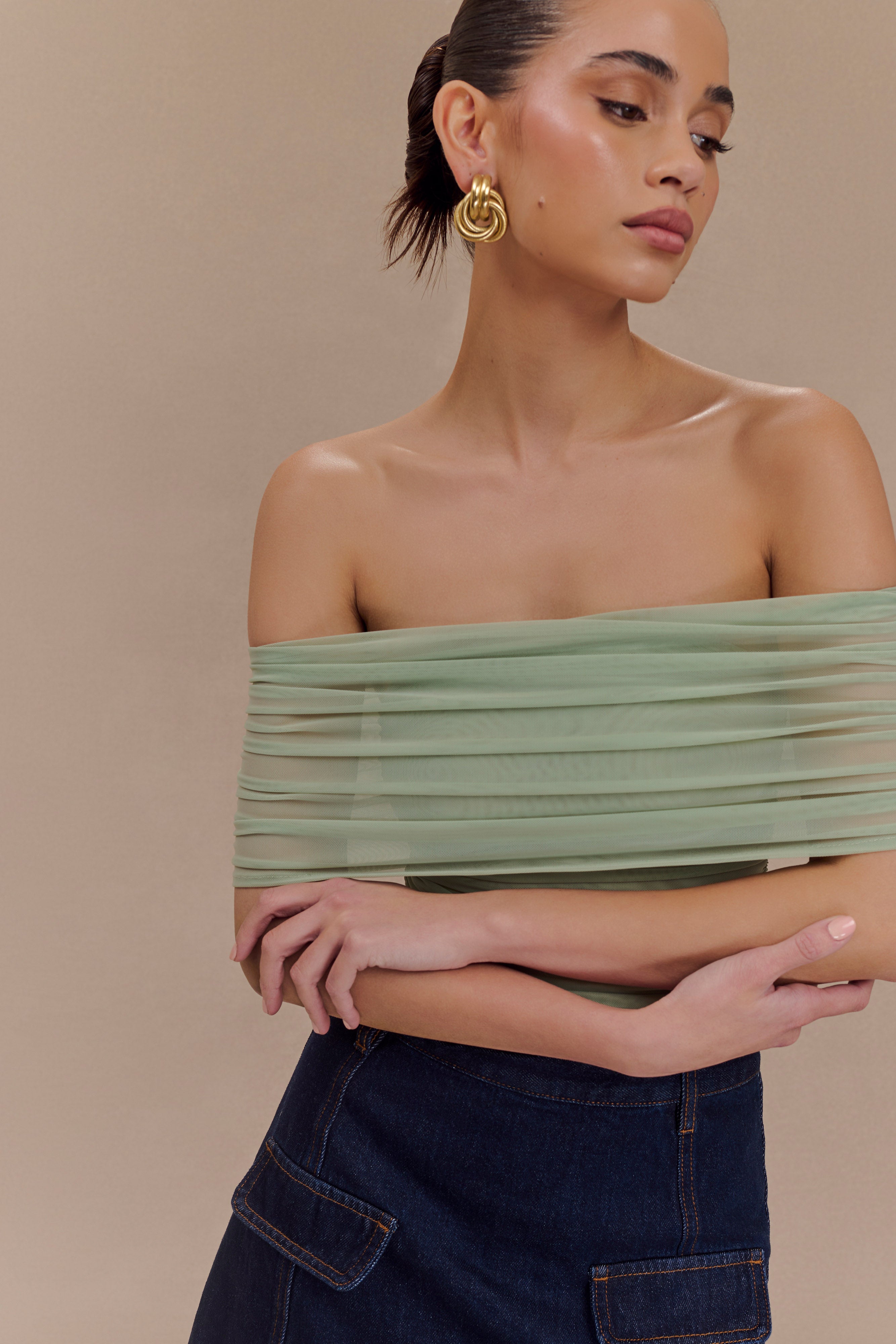 Levauro Arna Düşük Omuzlu File Crop Top - Fesleğen