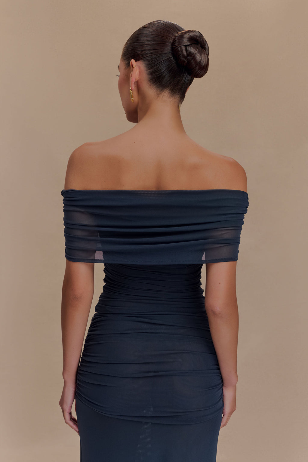 Levauro Arna Düşük Omuzlu File Crop Top - Gece Mavisi