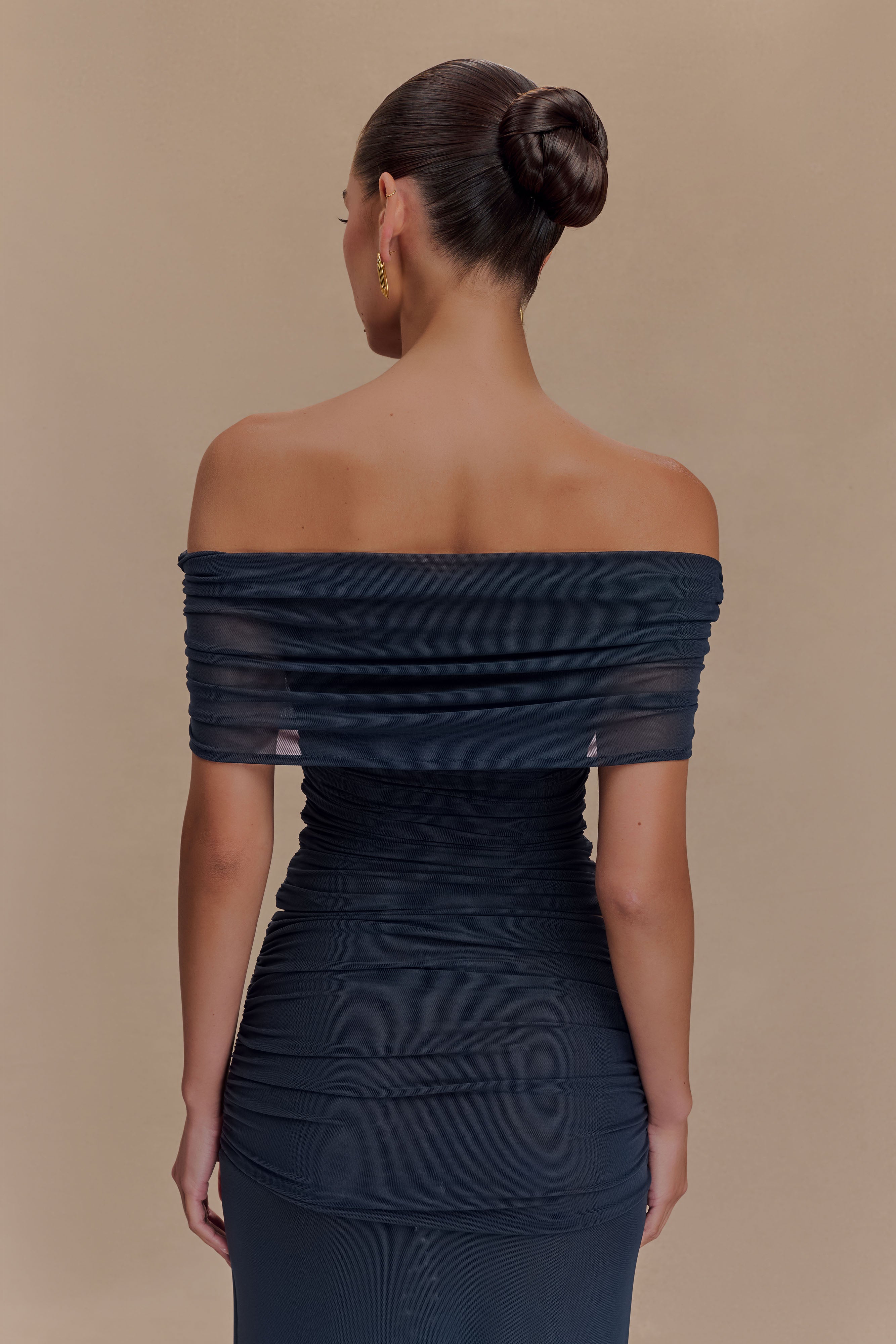 Levauro Arna Düşük Omuzlu File Crop Top - Gece Mavisi