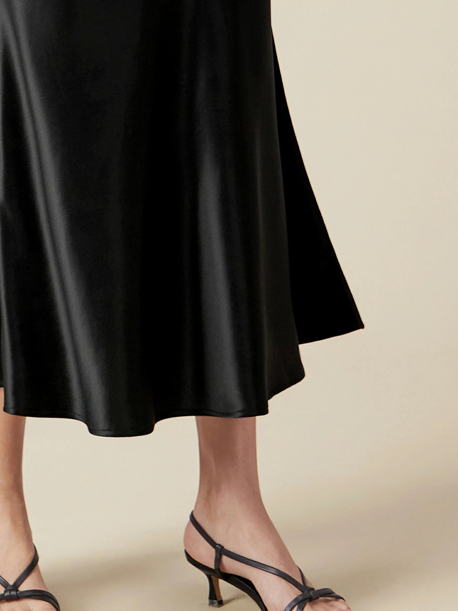 Levauro Asetat Saten Etek