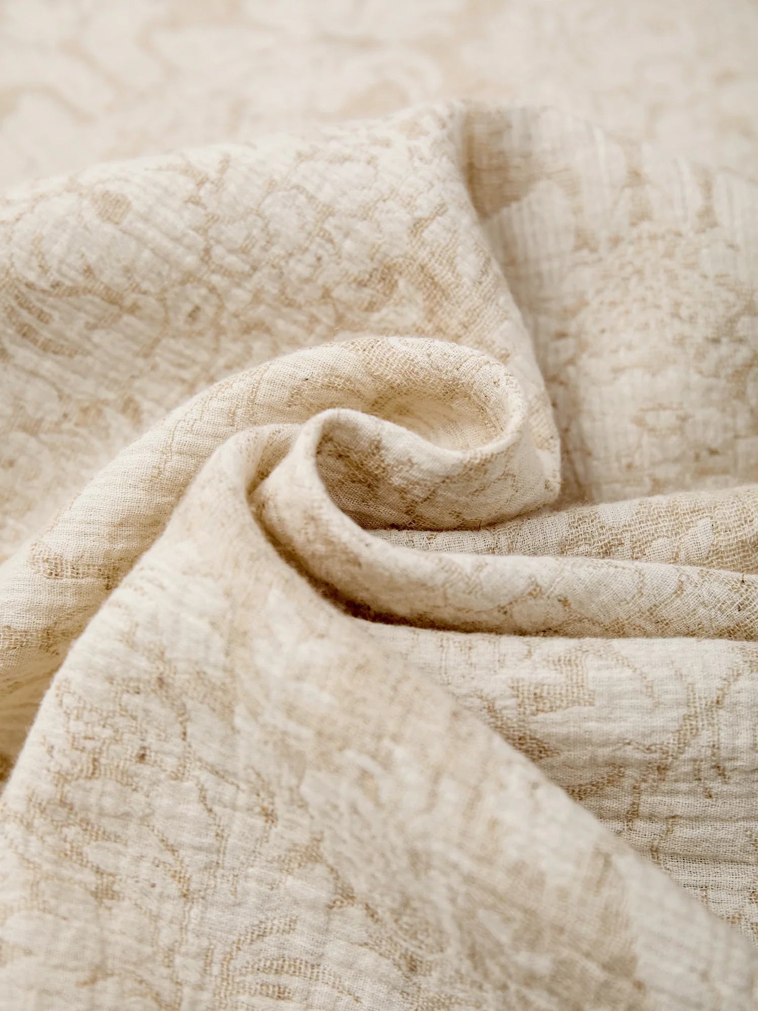 Levauro Keten Yaka Kısa Kollu Jakarlı Üst