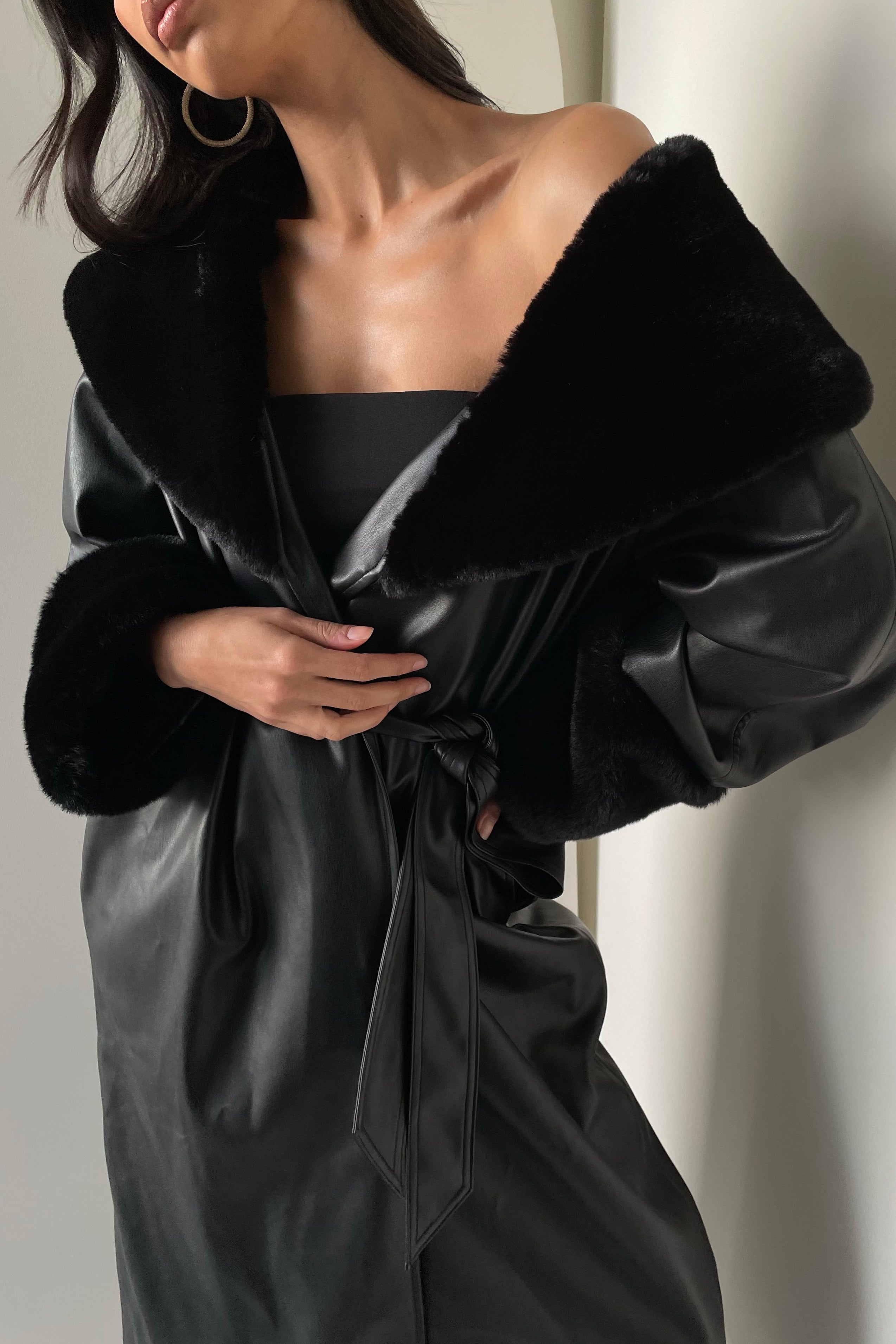Levauro  Rebekah Oversize Kürklü Pu Trençkot - Siyah