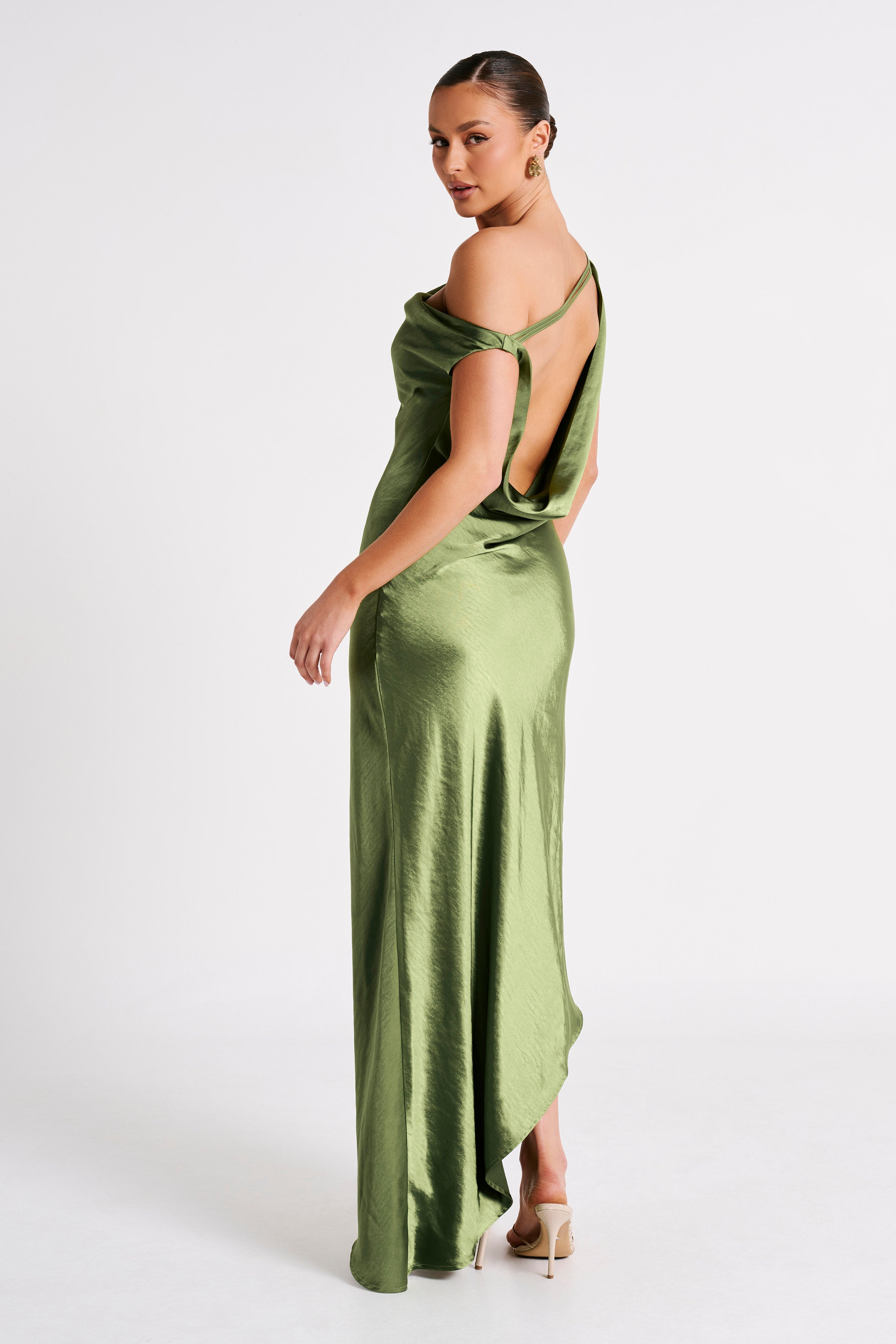 Levauro Asimetrik Kenarlı Yvette Slip Maxi Elbise - Zümrüt