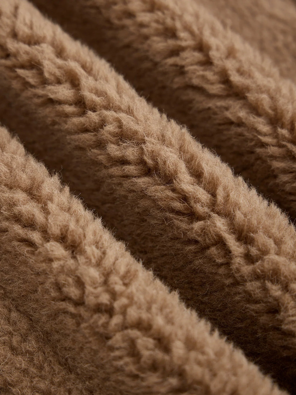 Levauro %55,4 Yün Çentik Yaka Uzun Kollu Peluş Mont