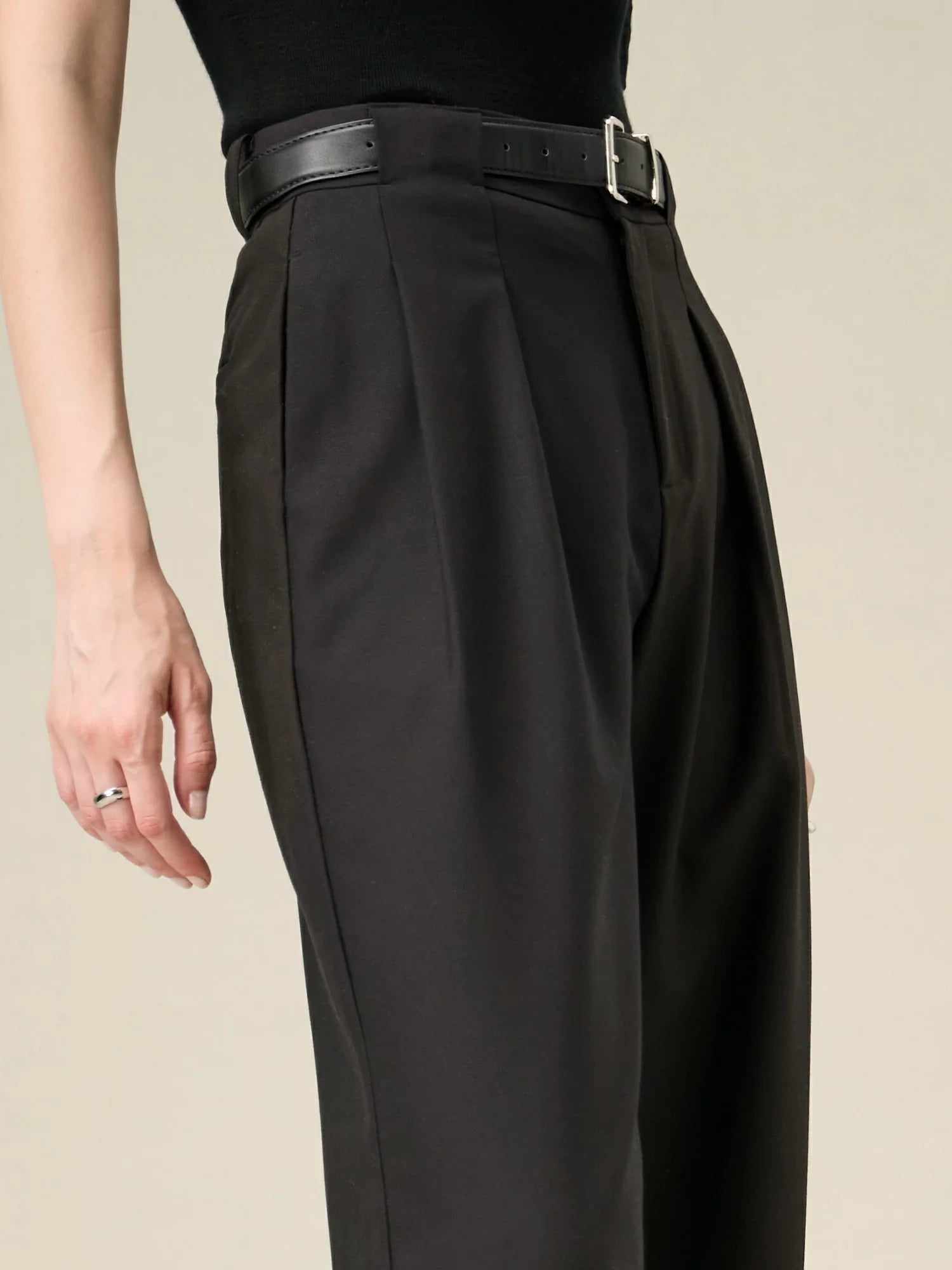 Levauro Krem Lyocell ve Asetat İş Pantolonu Bol Kesim