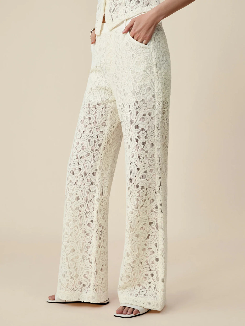 Levauro %70 Pamuklu Mikro Flare Dantel Pantolon