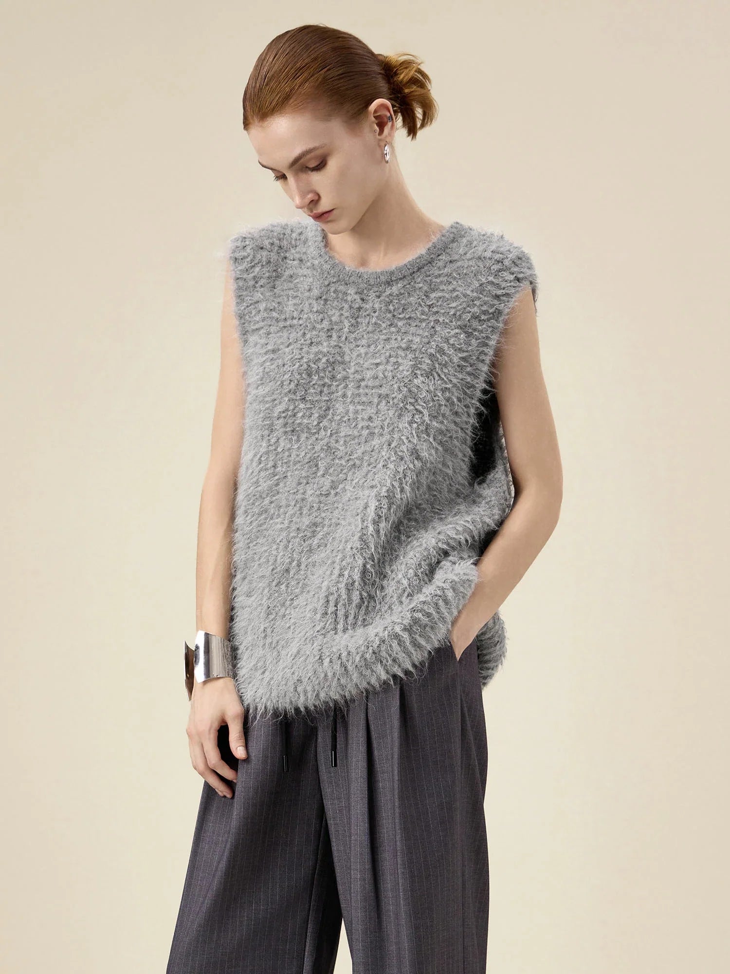 Levauro Kadın Yuvarlak Yaka Kolsuz Peluş Örgü Yelek