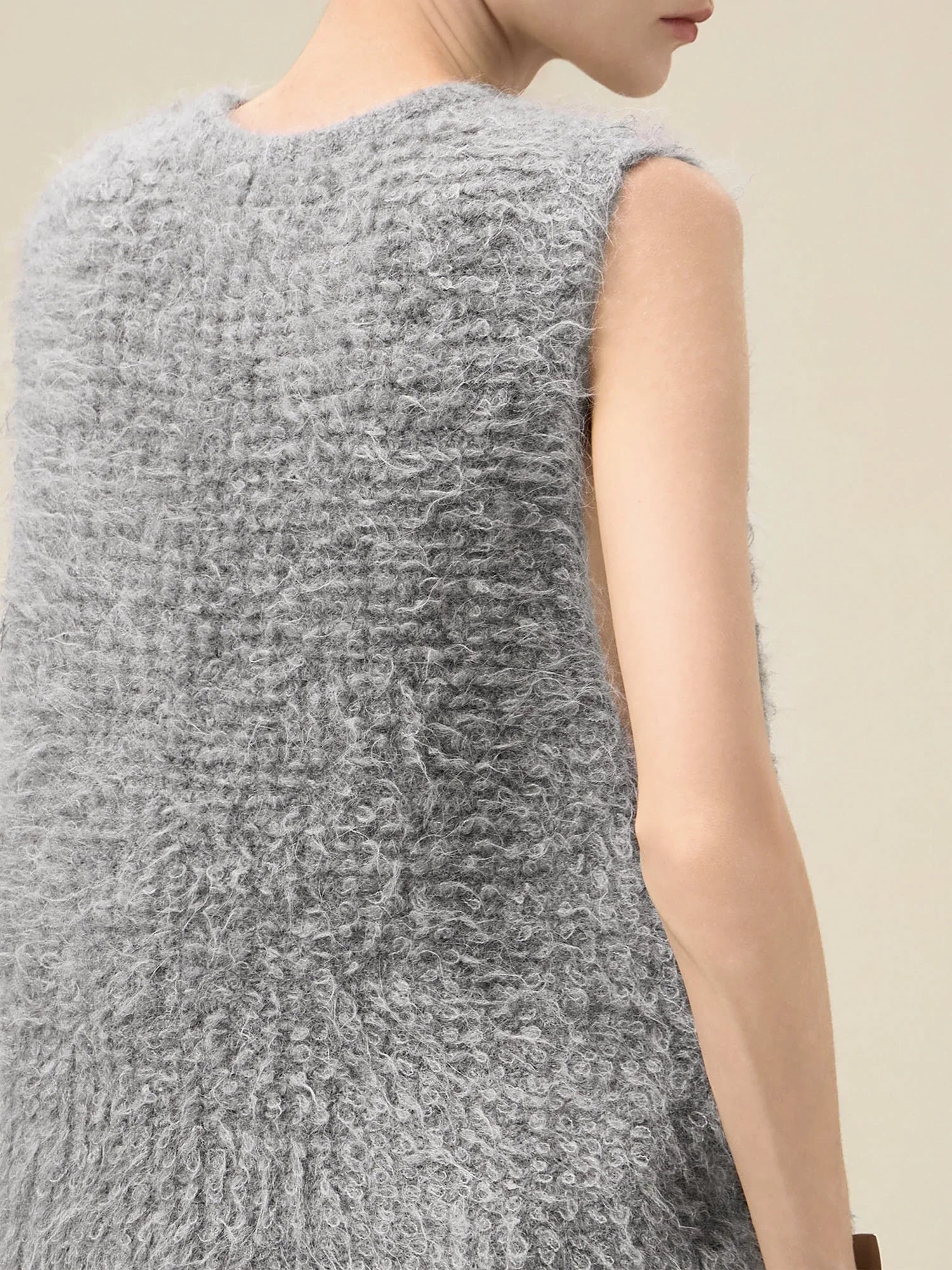 Levauro Kadın Yuvarlak Yaka Kolsuz Peluş Örgü Yelek