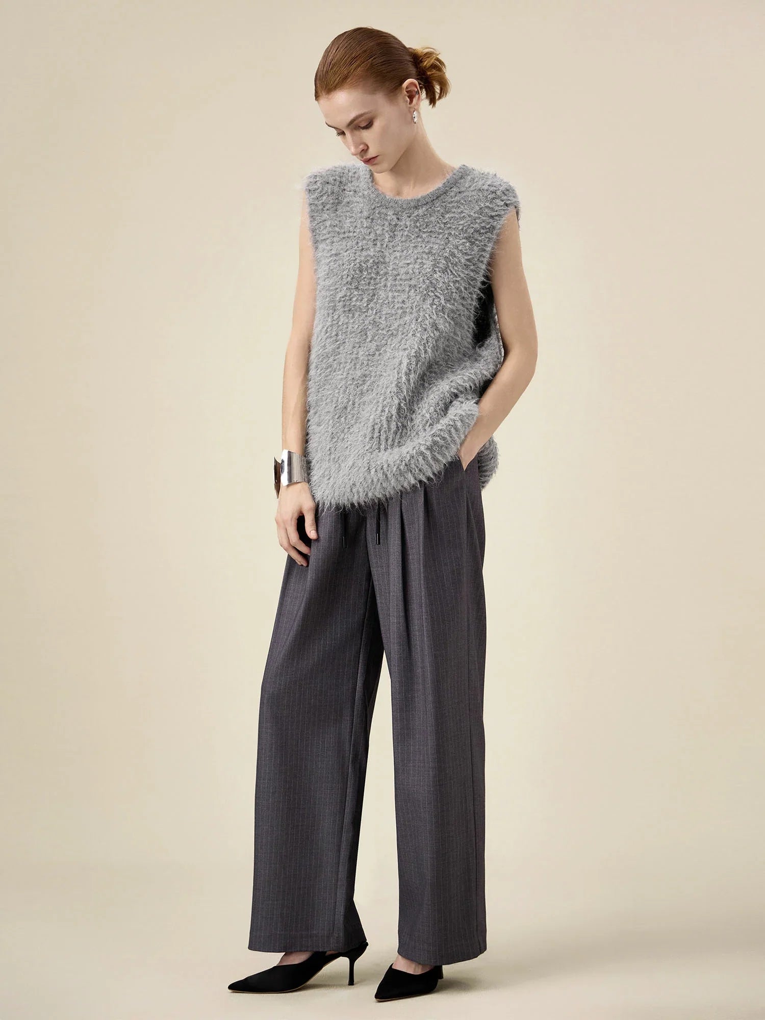 Levauro Kadın Yuvarlak Yaka Kolsuz Peluş Örgü Yelek