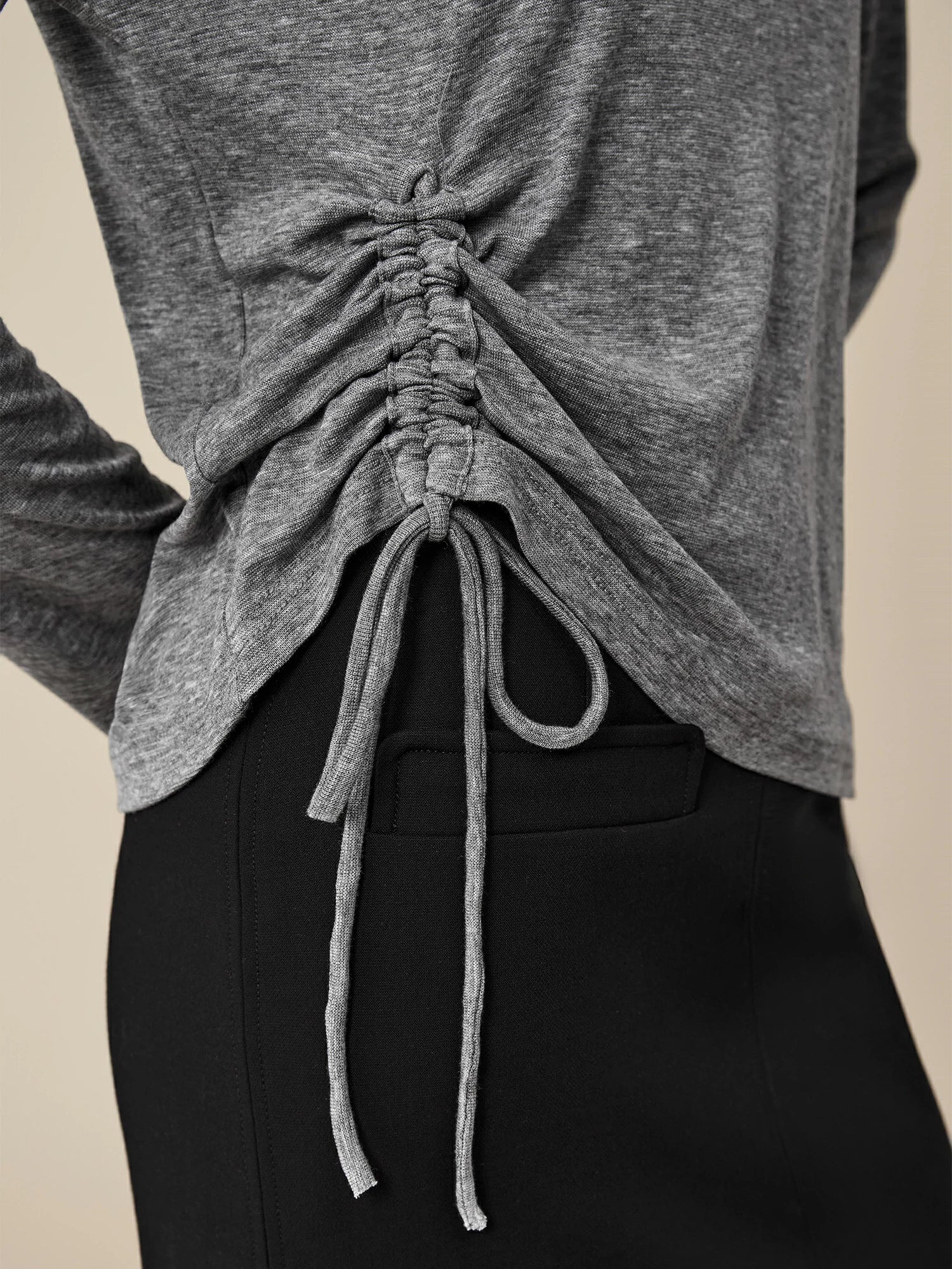 Levauro Lyocell ve Yünlü Bağcıklı Tişört